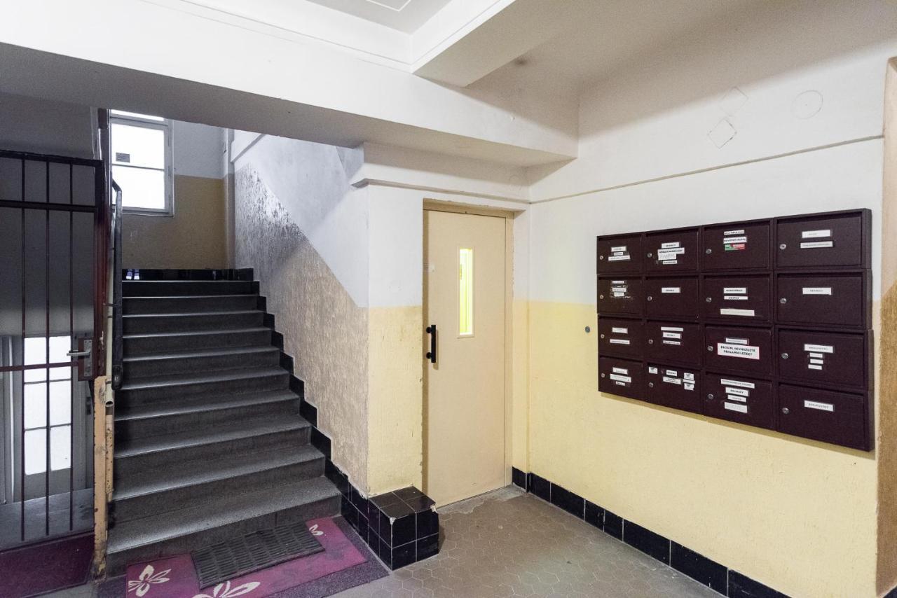 Bellagio Apartment B Прага Экстерьер фото